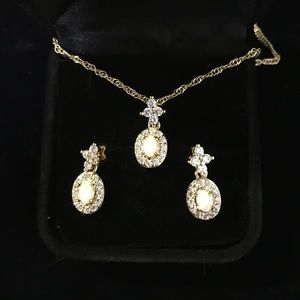 Gold Coast Necklace & Earring Set